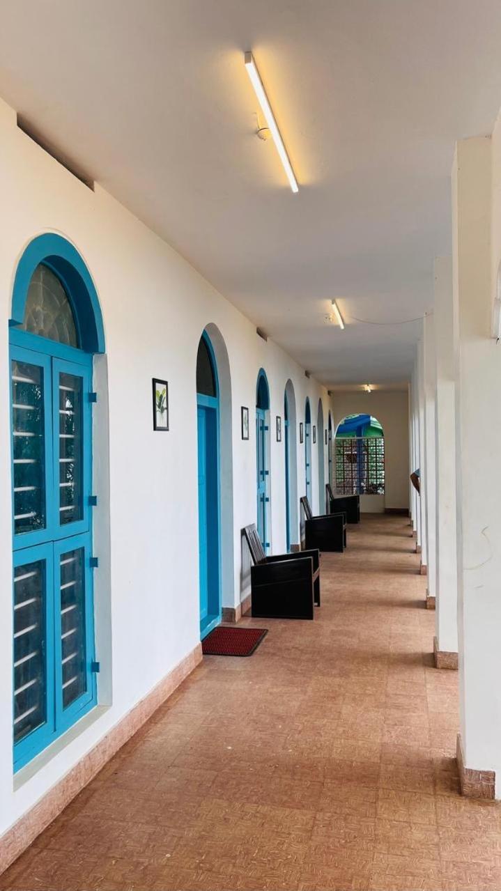 Jaladarshini Lakeside Gardens Bed & Breakfast Kollam Exterior photo